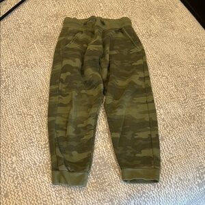 Eddie Bauer Green Camouflage Sweatpants